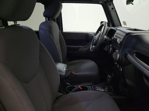 Used 2018 Jeep Wrangler Unlimited Sport AWD/4WD image 21