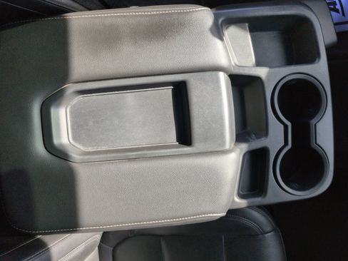 Used 2020 Chevrolet Silverado 1500 LTZ image 24