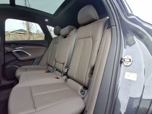 Certified 2025 Audi Q5 Premium Plus w/ Premium Plus image 20