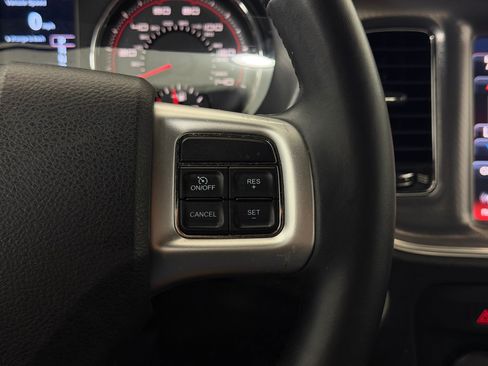 Used 2014 Dodge Charger SXT RWD image 28