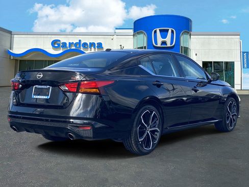 Used 2025 Nissan Altima 2.5 SR image 6