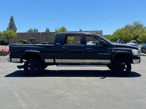 Used 2006 Dodge Ram 3500 Truck SLT w/ Light Group AWD/4WD image 2