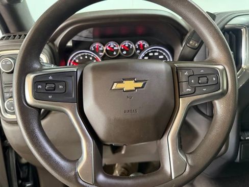 Used 2020 Chevrolet Silverado 1500 LT image 16