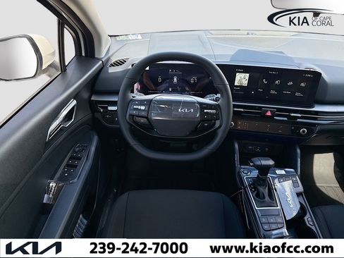 New 2026 Kia Sportage LX image 15