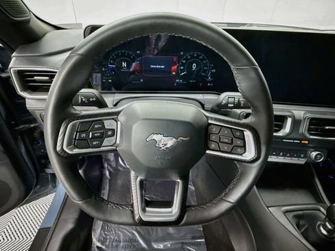 Used 2025 Ford Mustang GT Premium RWD image 11