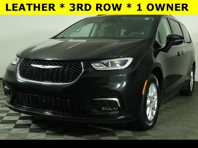 Used 2022 Chrysler Pacifica Touring-L