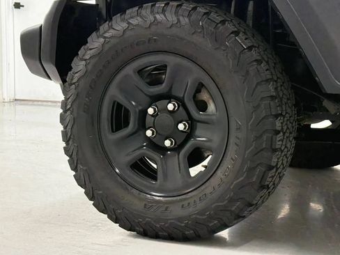 Used 2020 Jeep Wrangler Sport AWD/4WD image 43