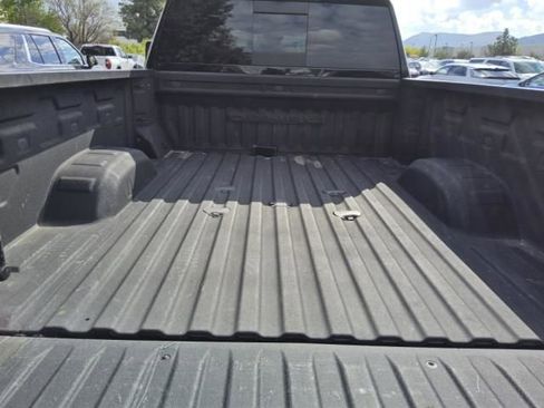 Used 2024 GMC Sierra 2500 Denali Ultimate AWD/4WD image 10