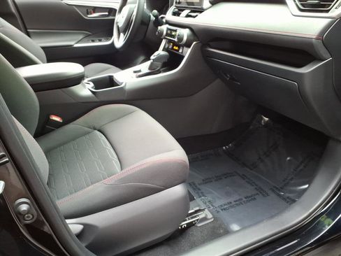 Certified 2025 Toyota RAV4 SE image 9