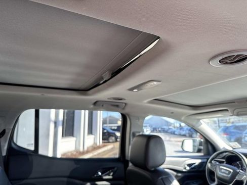Used 2023 GMC Acadia AT4 w/ Technology Package image 13