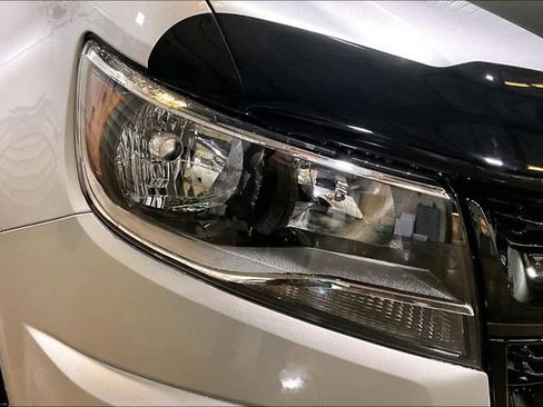 Used 2019 Chevrolet Colorado LT w/ Redline Special Edition image 4