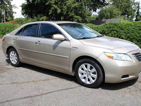 Used 2009 Toyota Camry Hybrid FWD image 2