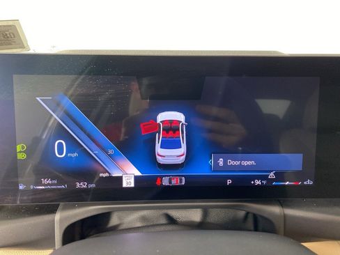 Certified 2023 BMW 330i xDrive Sedan w/ Driving Assistance Package image 20