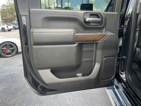 Used 2020 GMC Sierra 3500 Denali w/ Technology Package AWD/4WD image 34