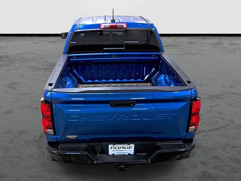 Used 2024 Chevrolet Colorado Z71 w/ Z71 Convenience Package 2 image 3