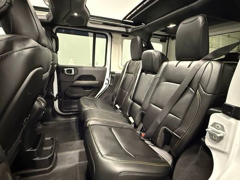 Used 2025 Jeep Wrangler Rubicon 392 image 32