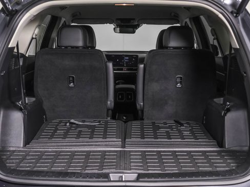 Used 2025 Kia Sorento EX image 40