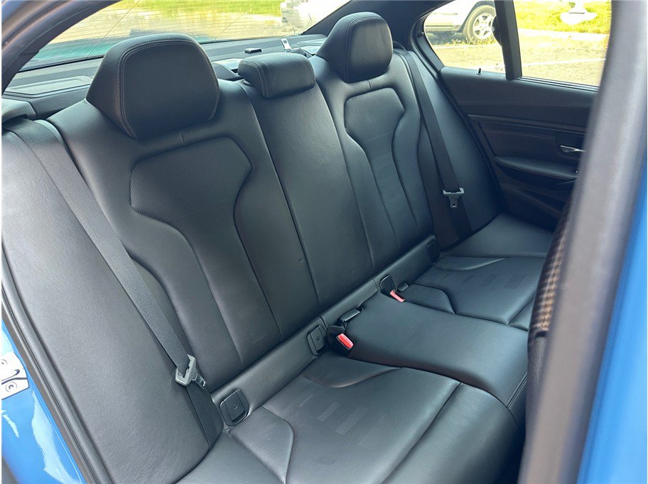Used 2016 BMW M3 RWD image 16