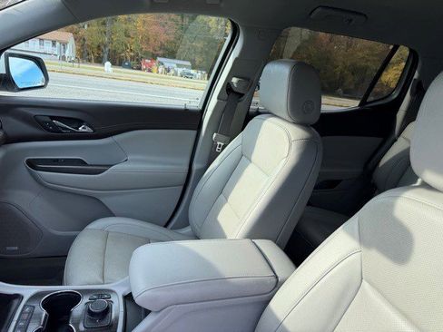 Certified 2023 GMC Acadia SLT image 14