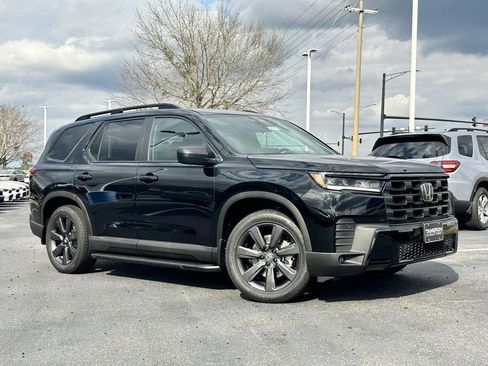 New 2026 Honda Pilot Sport image 2