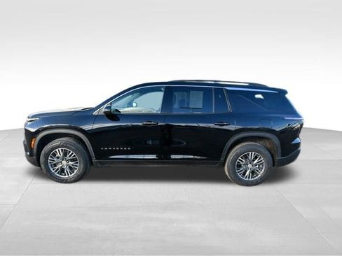 Used 2025 Chevrolet Traverse LT AWD/4WD image 4