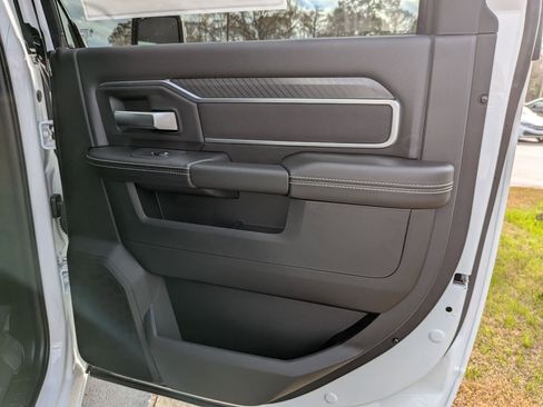 New 2026 RAM 2500 Big Horn AWD/4WD image 32