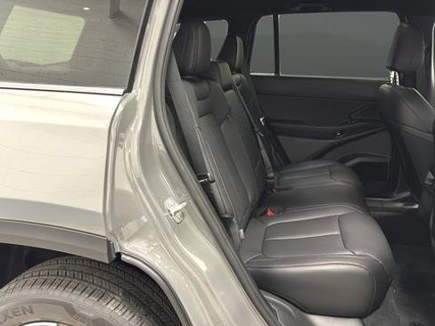New 2026 Jeep Cherokee Limited AWD/4WD image 24
