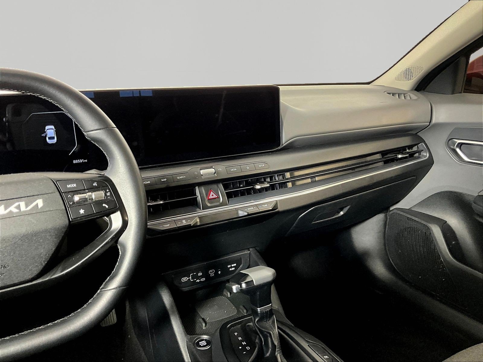 Used 2025 Kia K4 EX FWD image 9