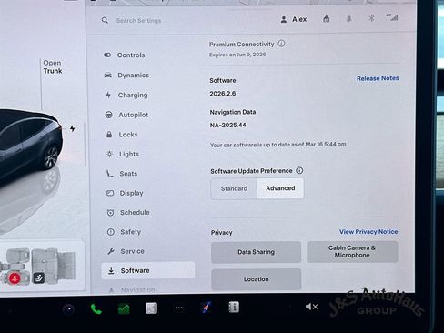 Used 2022 Tesla Model Y Long Range image 18