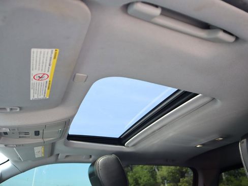 Used 2017 GMC Sierra 2500 Denali w/ Duramax Plus Package image 12