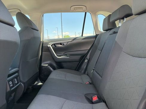 Used 2024 Toyota RAV4 XLE AWD/4WD image 18