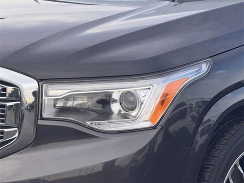 Used 2019 GMC Acadia Denali w/ Technology Package image 10