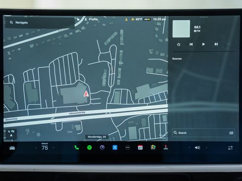 Used 2022 Tesla Model S Plaid image 22