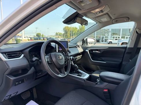 Certified 2024 Toyota RAV4 XLE AWD/4WD image 17