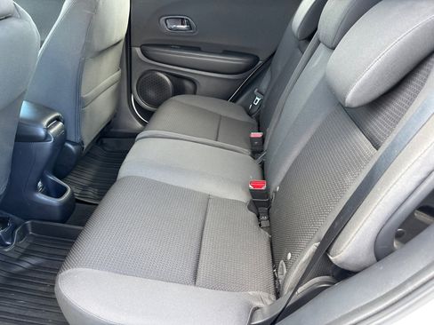 Used 2021 Honda HR-V Sport image 18