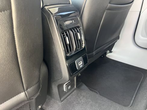 Used 2022 Jeep Compass Latitude image 30