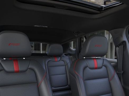New 2026 Chevrolet Trax RS w/ Sunroof Package FWD image 24