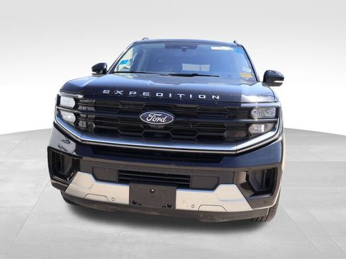 Used 2025 Ford Expedition Max Platinum AWD/4WD image 6