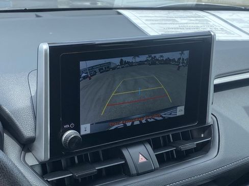 Certified 2025 Toyota RAV4 LE FWD image 31