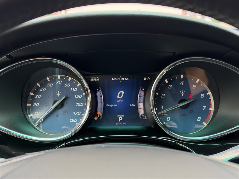 Used 2016 Maserati Quattroporte S RWD image 15