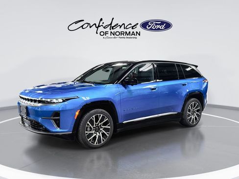 Used 2025 Jeep Wagoneer S Limited image 4