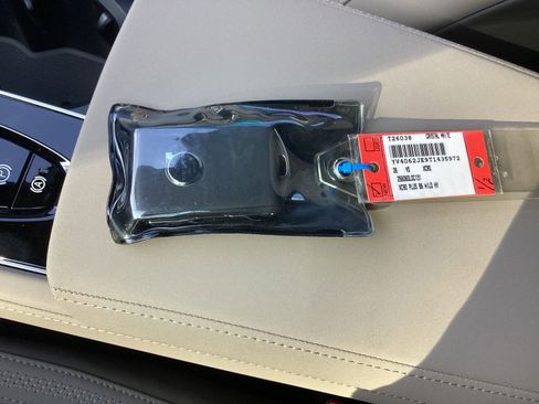 Used 2026 Volvo XC90 B6 Plus w/ Protection Package Premier image 38