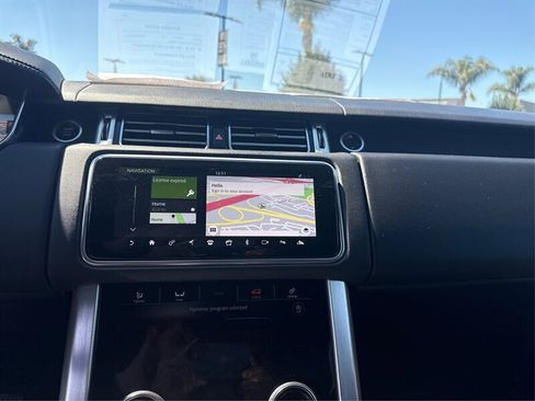 Used 2020 Land Rover Range Rover image 22