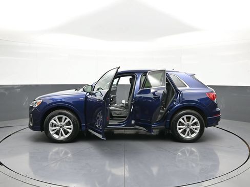 Used 2023 Audi Q3 2.0T Premium Plus AWD/4WD image 43