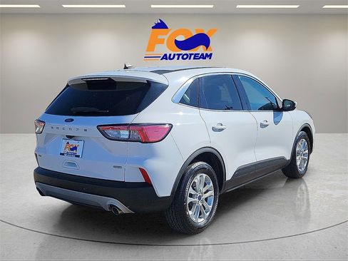 Used 2021 Ford Escape SE image 5