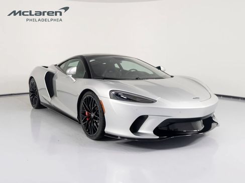 Used 2022 McLaren GT RWD image 7