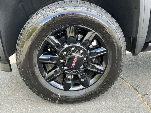 New 2026 GMC Sierra 2500 AT4 w/ AT4 Premium Plus Package AWD/4WD image 13