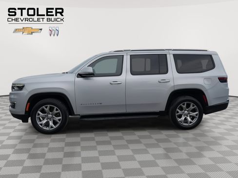 Used 2022 Jeep Wagoneer Series II image 2