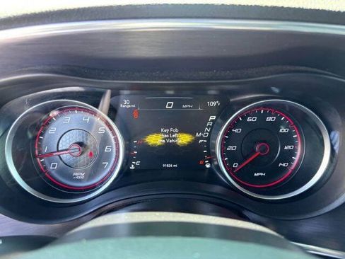 Used 2017 Dodge Charger SE w/ Power Sunroof Group AWD/4WD image 14