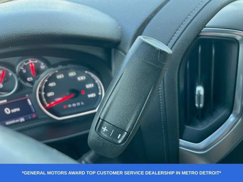 Used 2022 Chevrolet Silverado 1500 LT AWD/4WD image 16